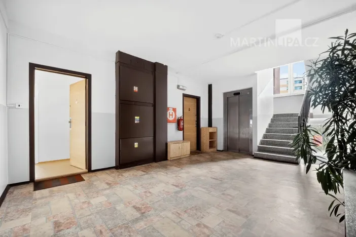 Prodej bytu 3+1, Praha - Hlubočepy, Lamačova, 67 m2