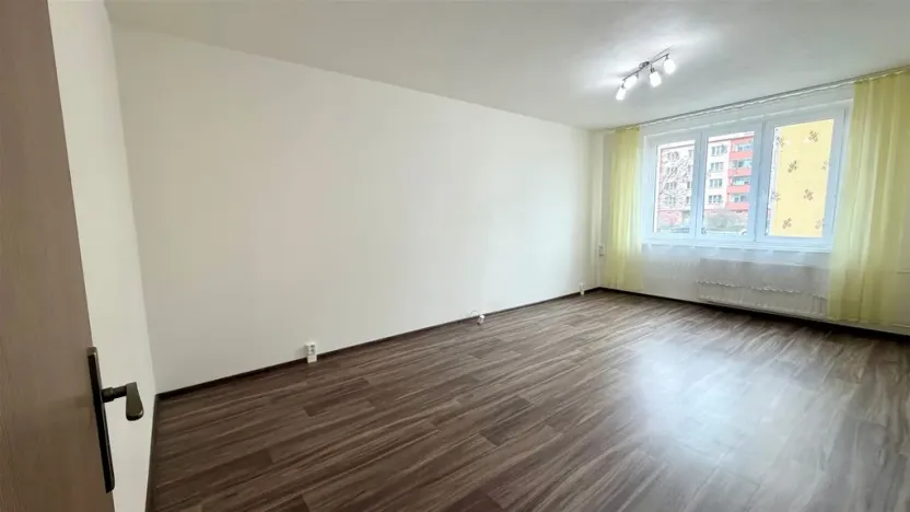 Pronájem bytu 2+1, Cheb, Přátelství, 49 m2