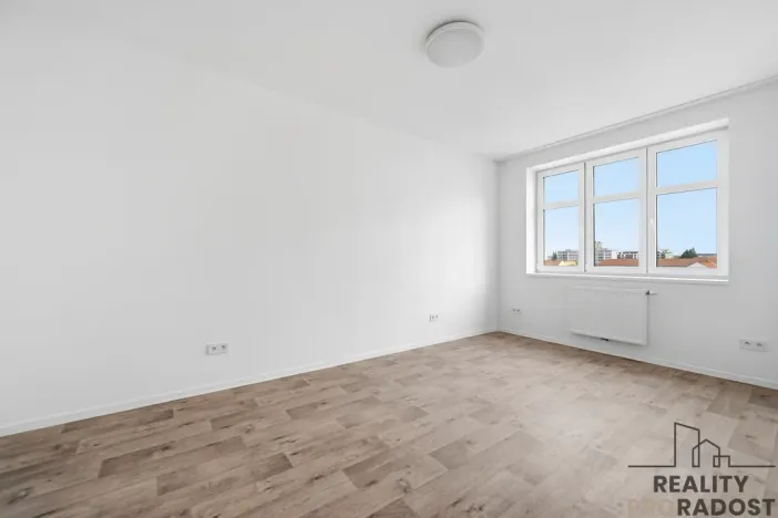 Pronájem bytu 2+kk, Pardubice - Zelené Předměstí, Teplého, 46 m2