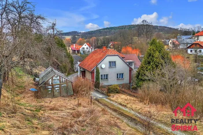 Prodej rodinného domu, Deštná, 165 m2