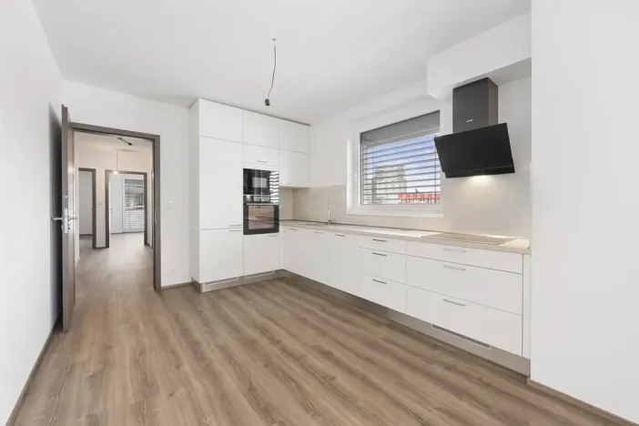 Pronájem bytu 3+kk, Praha, Čakovická, 85 m2