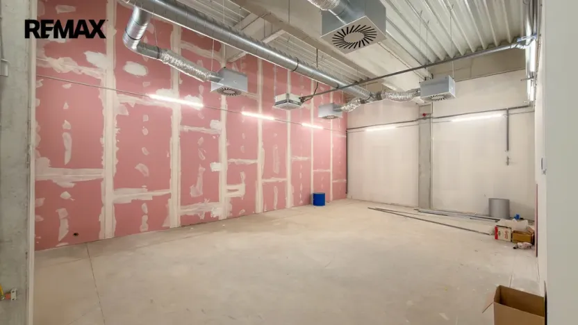 Pronájem skladu, Úpice, 88 m2