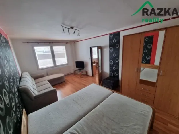 Pronájem bytu 1+1, Tachov, Želivského, 42 m2