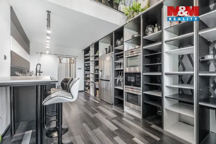 Pronájem bytu 3+kk, Liberec - Liberec VI-Rochlice, Nádvorní, 103 m2