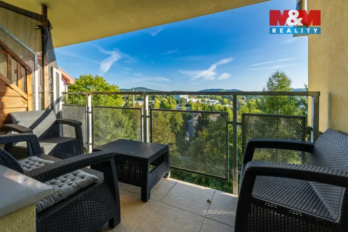 Pronájem bytu 3+kk, Liberec - Liberec VI-Rochlice, Nádvorní, 103 m2