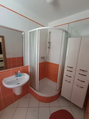 Pronájem bytu 1+kk, Chýně, U Dráhy, 37 m2