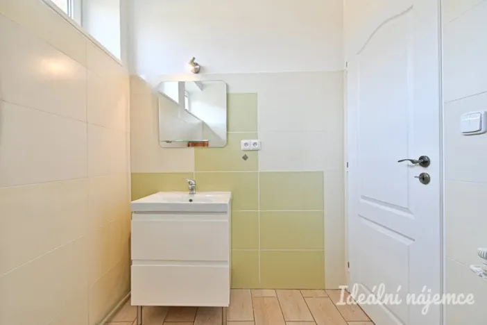 Pronájem bytu 1+kk, Mysločovice, 42 m2