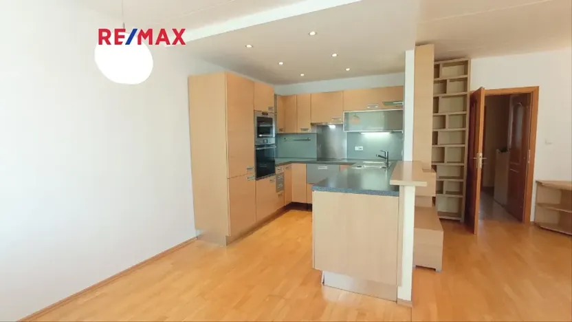 Pronájem bytu 3+kk, Praha - Vinoř, Uherská, 72 m2