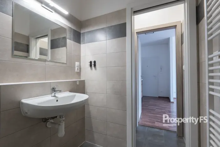 Pronájem bytu 2+kk, Brno - Dolní Heršpice, Vomáčkova, 37 m2