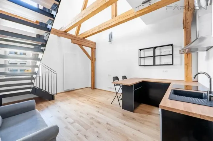 Pronájem bytu 2+kk, Praha - Nusle, Vrtbova, 65 m2