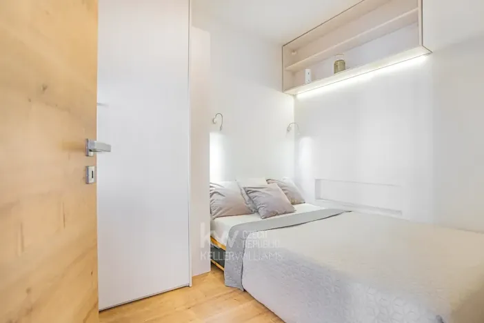 Pronájem bytu 2+kk, Praha - Nové Město, U půjčovny, 36 m2