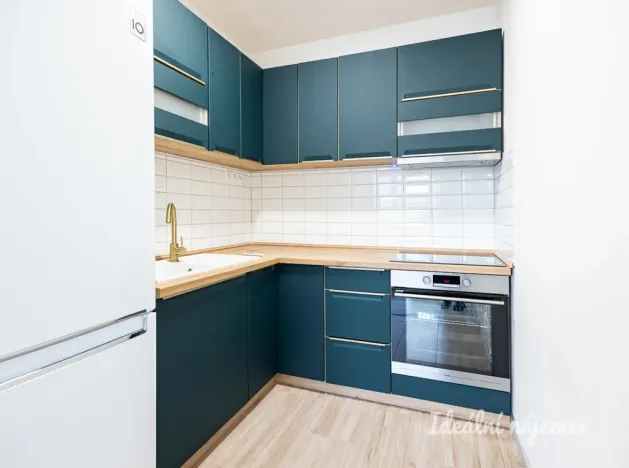 Pronájem bytu 2+kk, Praha - Hloubětín, Kardašovská, 42 m2