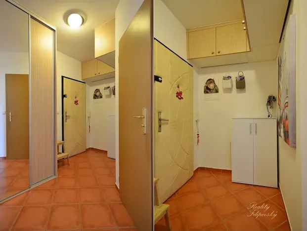 Prodej bytu 2+1, Chlumec, Stradovská, 64 m2