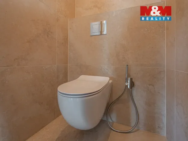 Prodej bytu 3+kk, Benešov, Dukelská, 83 m2