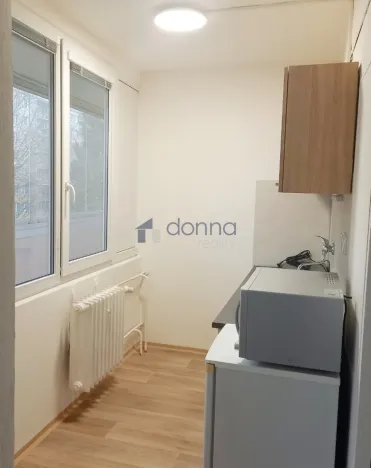 Pronájem bytu 3+1, Praha, Cvikovská, 55 m2