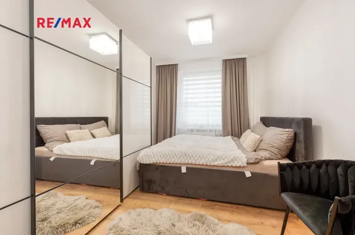 Prodej bytu 3+1, Praha - Letňany, Rýmařovská, 77 m2