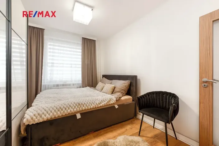 Prodej bytu 3+1, Praha - Letňany, Rýmařovská, 77 m2