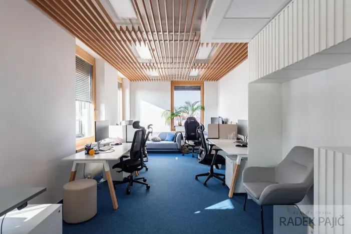 Prodej kanceláře, Brno, Pražákova, 272 m2