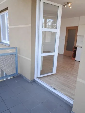 Pronájem bytu 1+kk, Praha - Hostivař, Záveská, 34 m2