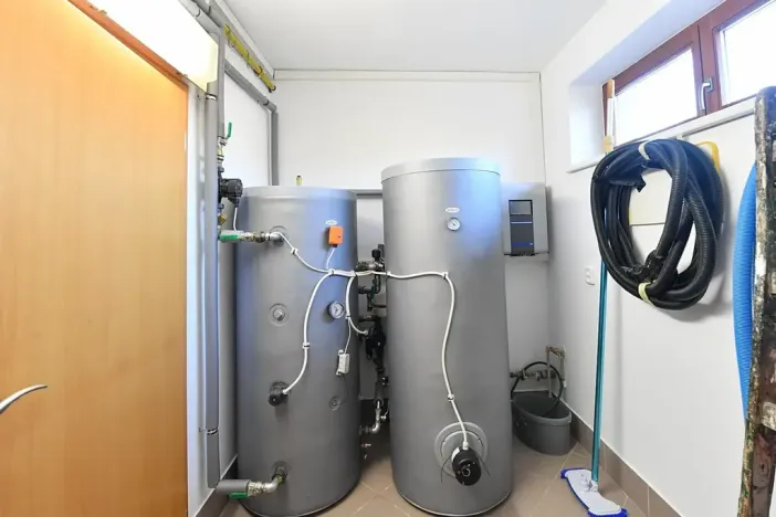 Prodej rodinného domu, Horoměřice, 350 m2