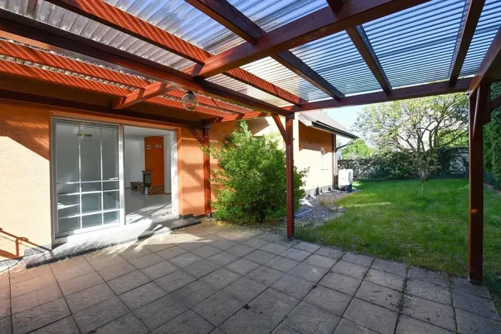 Prodej rodinného domu, Světice, 400 m2