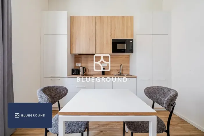 Pronájem bytu 1+kk, Praha - Bubeneč, Veletržní, 28 m2