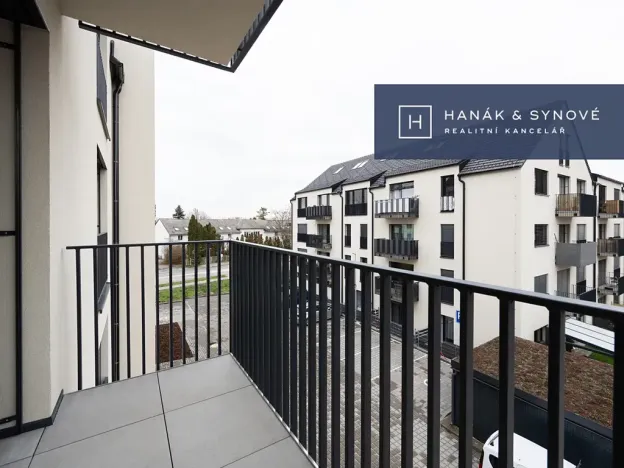 Prodej bytu 2+kk, Pohořelice, U Kasáren, 52 m2