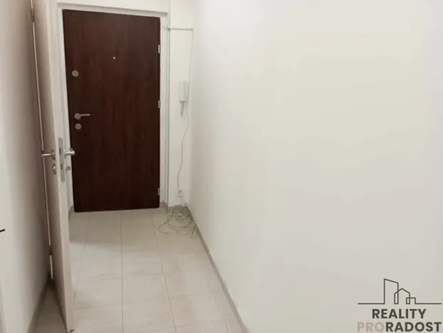 Pronájem bytu 2+kk, Krušovice, Na Brance, 38 m2