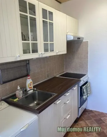 Pronájem bytu 1+kk, Praha - Stodůlky, Nušlova, 35 m2