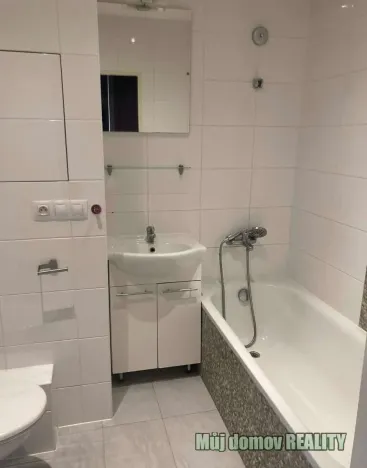 Pronájem bytu 1+kk, Praha - Stodůlky, Nušlova, 35 m2