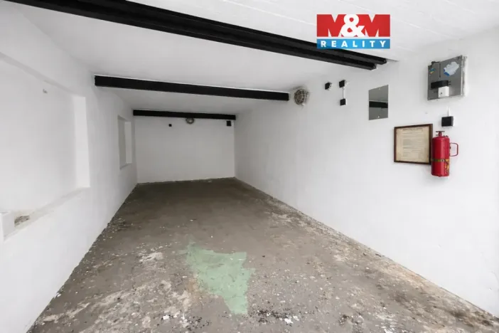 Prodej garáže, Chomutov, Bezručova, 18 m2