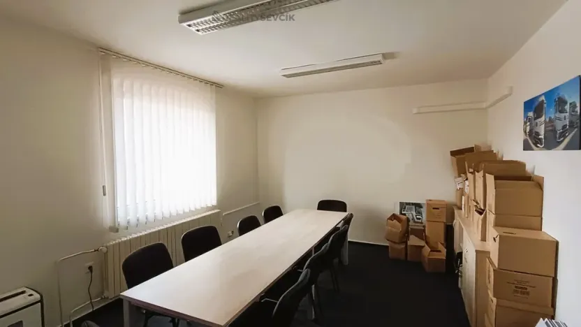 Prodej obchodního prostoru, České Budějovice - České Budějovice 4, Hlinská, 440 m2