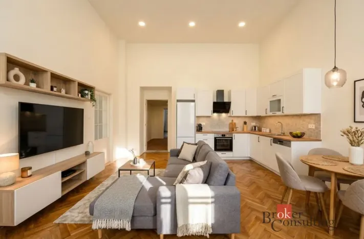 Prodej bytu 3+kk, Praha - Staré Město, U milosrdných, 73 m2