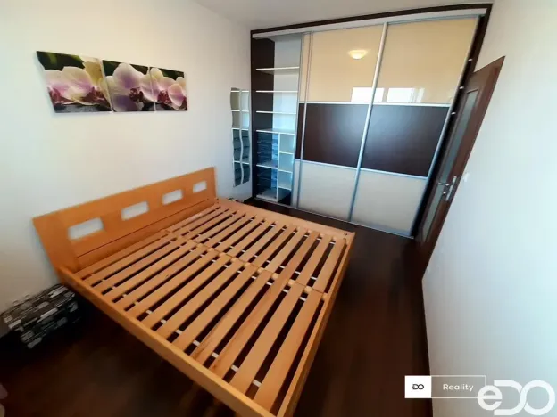 Pronájem bytu 2+kk, Praha - Horní Měcholupy, Modenská, 60 m2