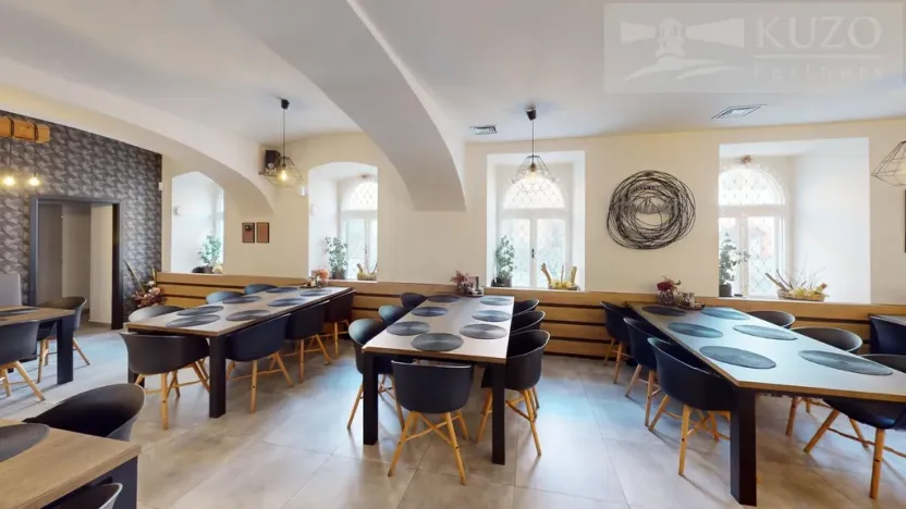 Prodej obchodního prostoru, Příbram - Příbram VI-Březové Hory, náměstí J. A. Alise, 450 m2