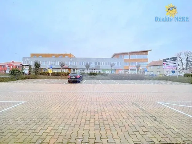 Pronájem obchodního prostoru, Jesenice, Budějovická, 95 m2