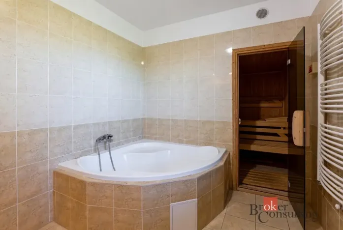 Prodej rodinného domu, Benešov, 260 m2