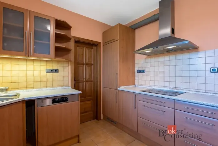 Prodej rodinného domu, Benešov, 260 m2