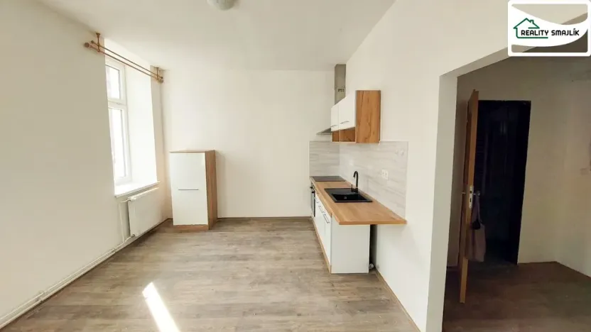 Pronájem bytu 1+1, Cheb, Evropská, 75 m2