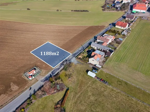 Prodej pozemku pro bydlení, Chlustina, 4589 m2