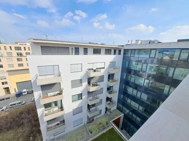 Prodej bytu 2+kk, Brno, Opuštěná, 62 m2