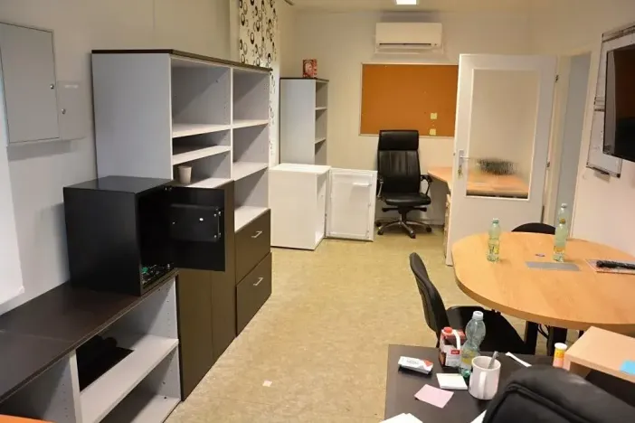 Prodej kanceláře, Kouty, 440 m2