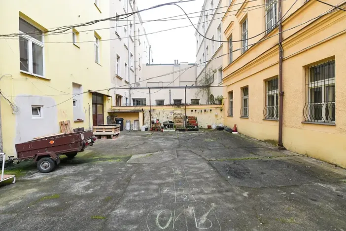 Prodej činžovního domu, Praha - Žižkov, Vlkova, 457 m2