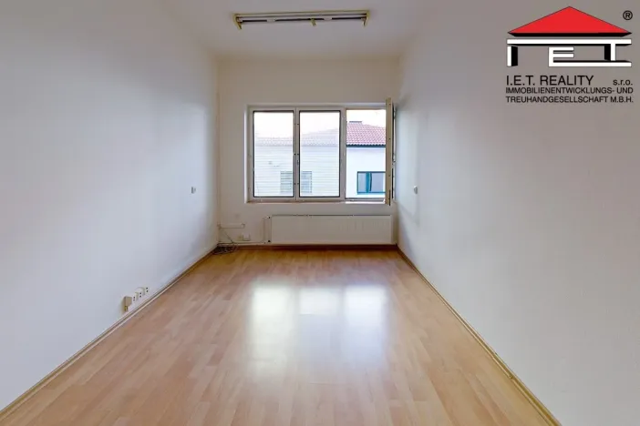 Pronájem kanceláře, Praha - Nové Město, Zlatnická, 12 m2