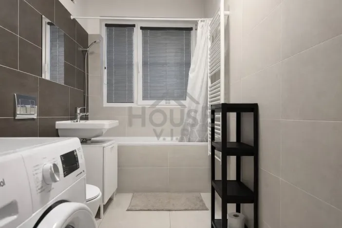 Prodej bytu 2+kk, Praha - Ďáblice, Křižanská, 49 m2