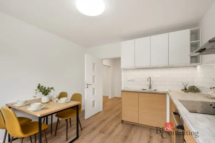 Prodej bytu 3+1, Praha - Modřany, Urbánkova, 79 m2