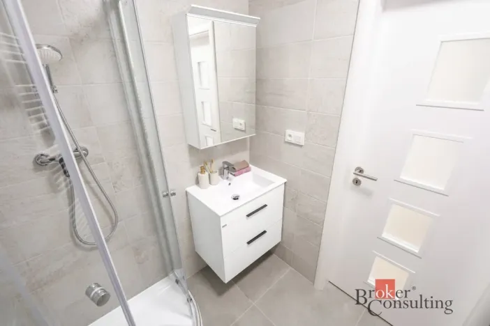 Prodej bytu 3+1, Praha - Modřany, Urbánkova, 79 m2