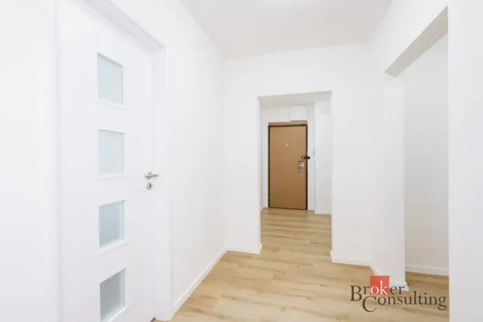 Prodej bytu 3+1, Praha - Modřany, Urbánkova, 79 m2