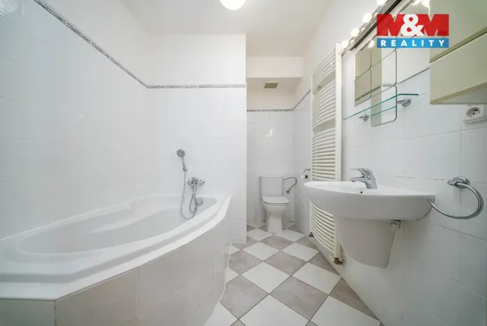 Prodej bytu 1+kk, Praha, Nad Okrouhlíkem, 46 m2