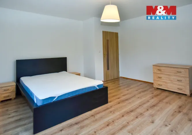 Pronájem bytu 2+1, Jestřebí, 58 m2